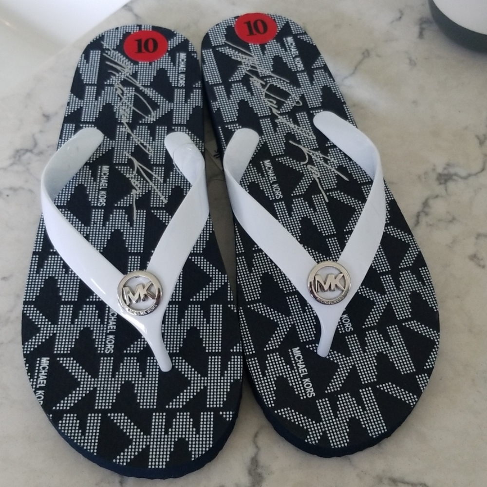 MK flip flops